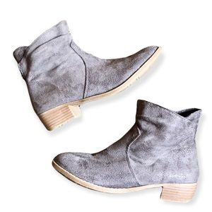 grey slouchy booties